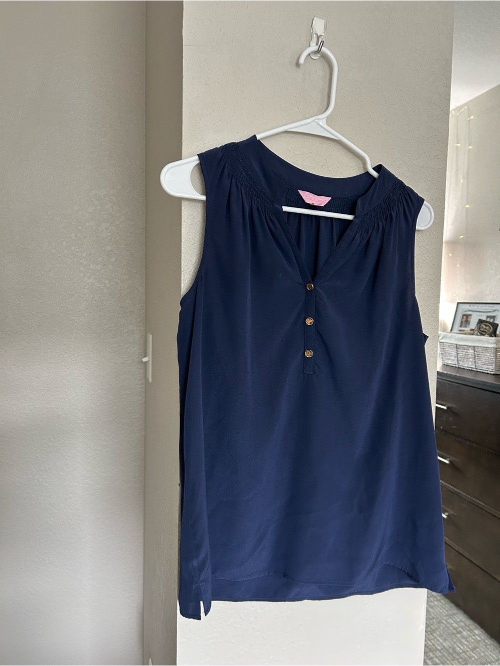 Lilly Pulitzer "Houston" Sleeveless Silk Top in True Navy - Picture 2 of 6